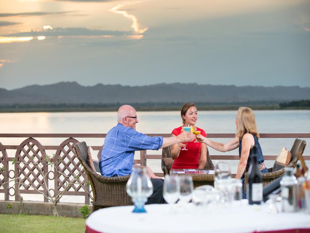 Aye Yar River View Resort Bagan Kültér fotó