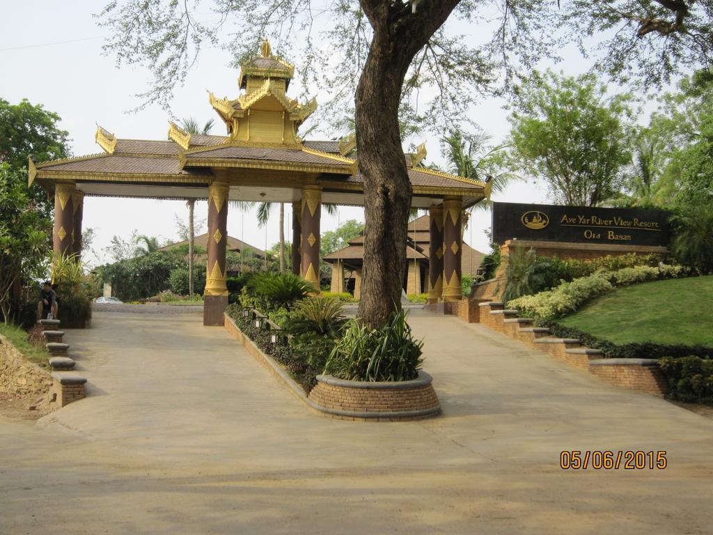 Aye Yar River View Resort Bagan Kültér fotó