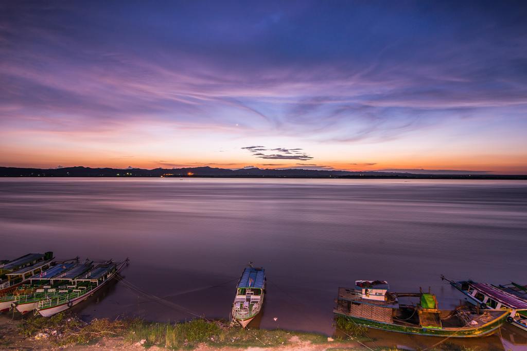 Aye Yar River View Resort Bagan Kültér fotó