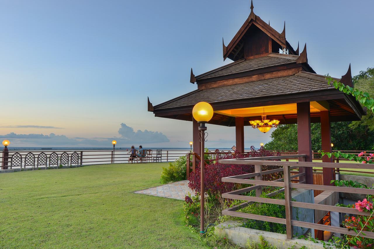 Aye Yar River View Resort Bagan Kültér fotó